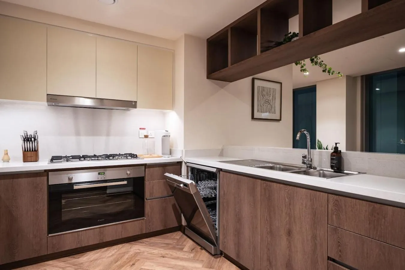 Apartment Seraya Residence 10 - 3Bdr - Private Infrared Sauna - Burj View Dubai
