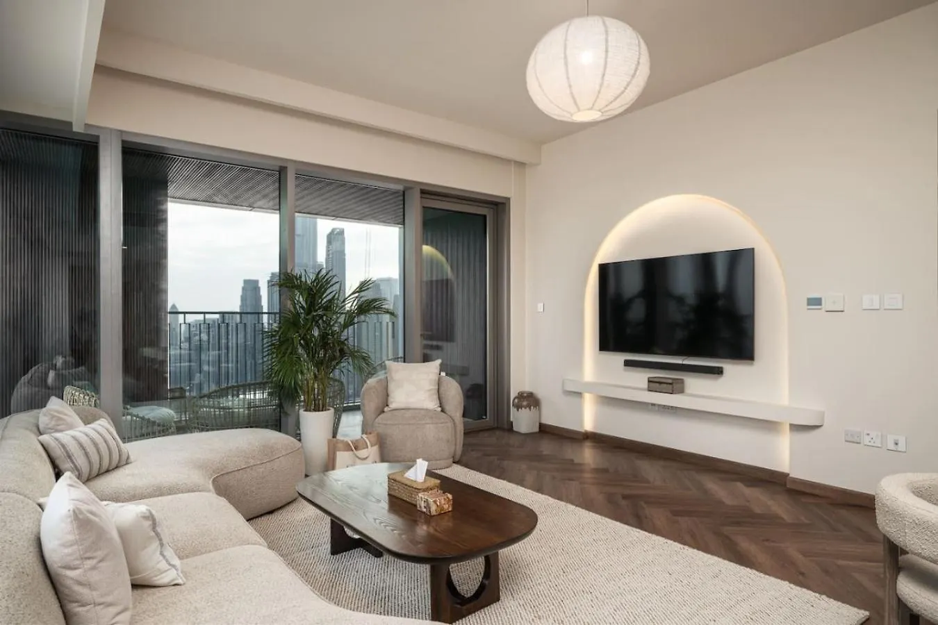 Seraya Residence 10 - 3Bdr - Private Infrared Sauna - Burj View Dubai Apartment