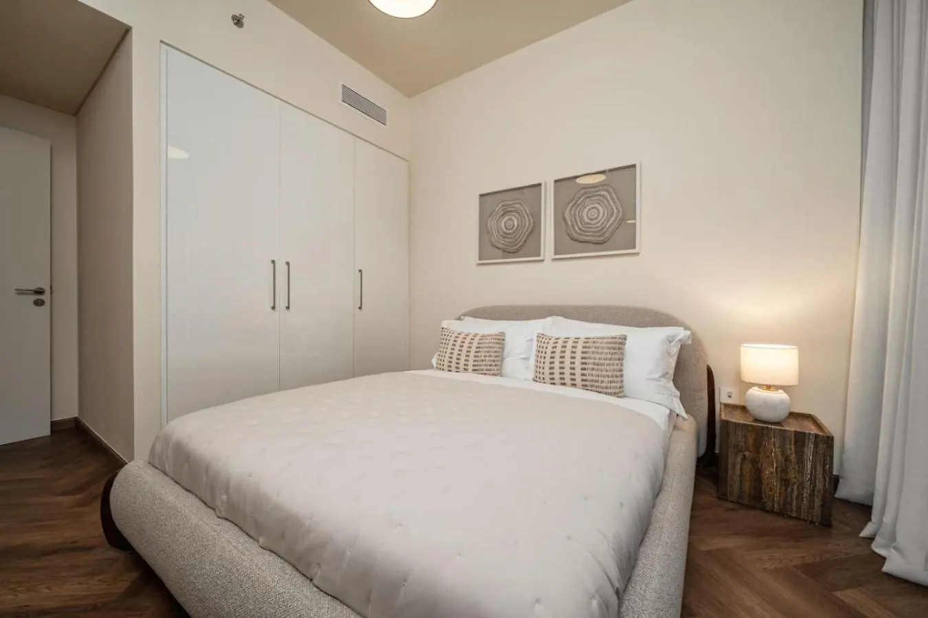 Апартаменты Seraya Residence 10 - 3Bdr - Private Infrared Sauna - Burj View Дубай