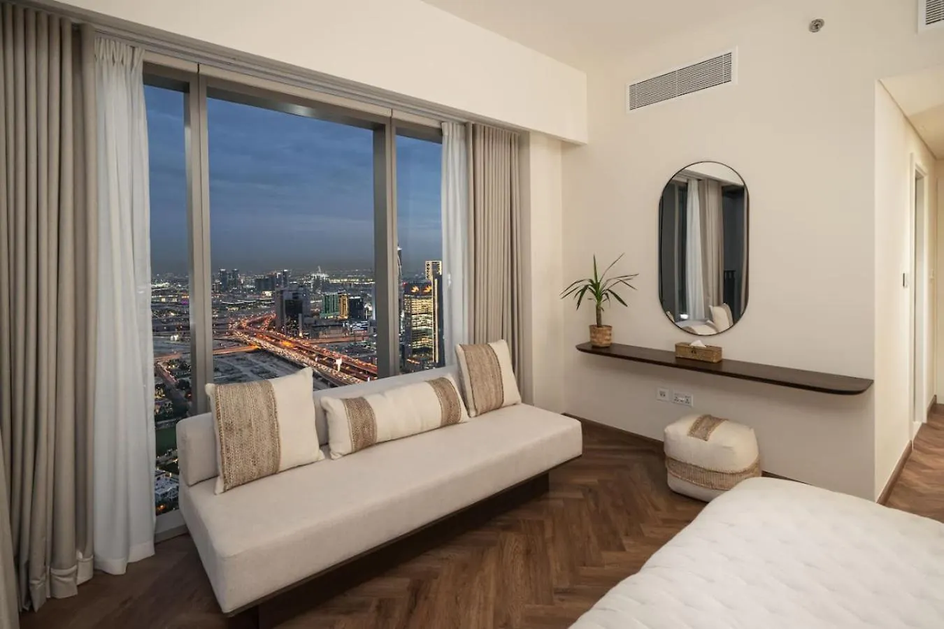 Апартаменты Seraya Residence 10 - 3Bdr - Private Infrared Sauna - Burj View Дубай ОАЭ