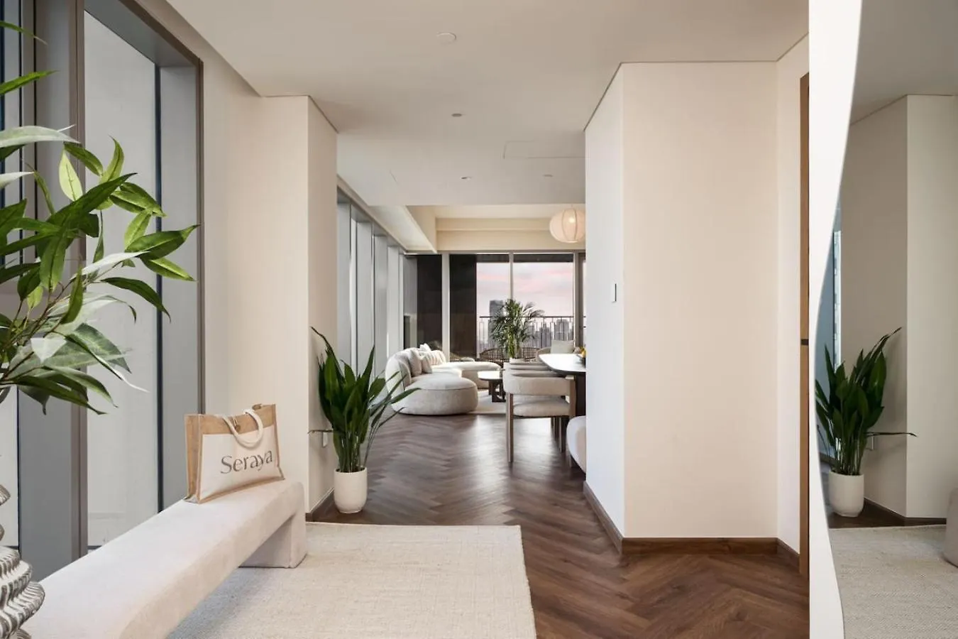 Seraya Residence 10 - 3Bdr - Private Infrared Sauna - Burj View Dubai Apartment